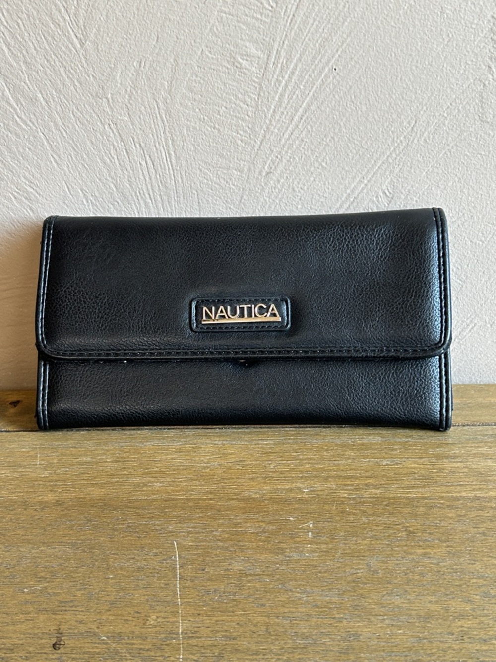 Nautica Money Manager RFID Women’s Wallet Clutch Organizer Button And Zip